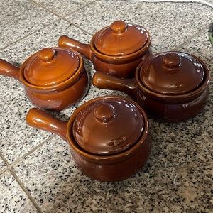 4-Covered baking dishes